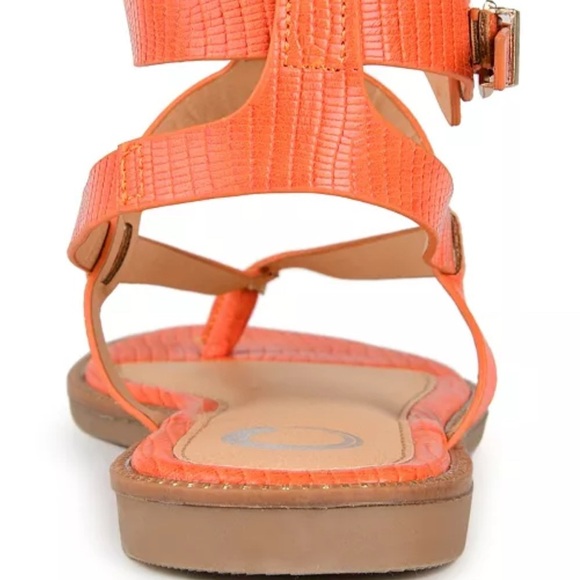 Journee Collection
Women's Tangie Ankle Strap Flat Sandals size 7 - Picture 3 of 5